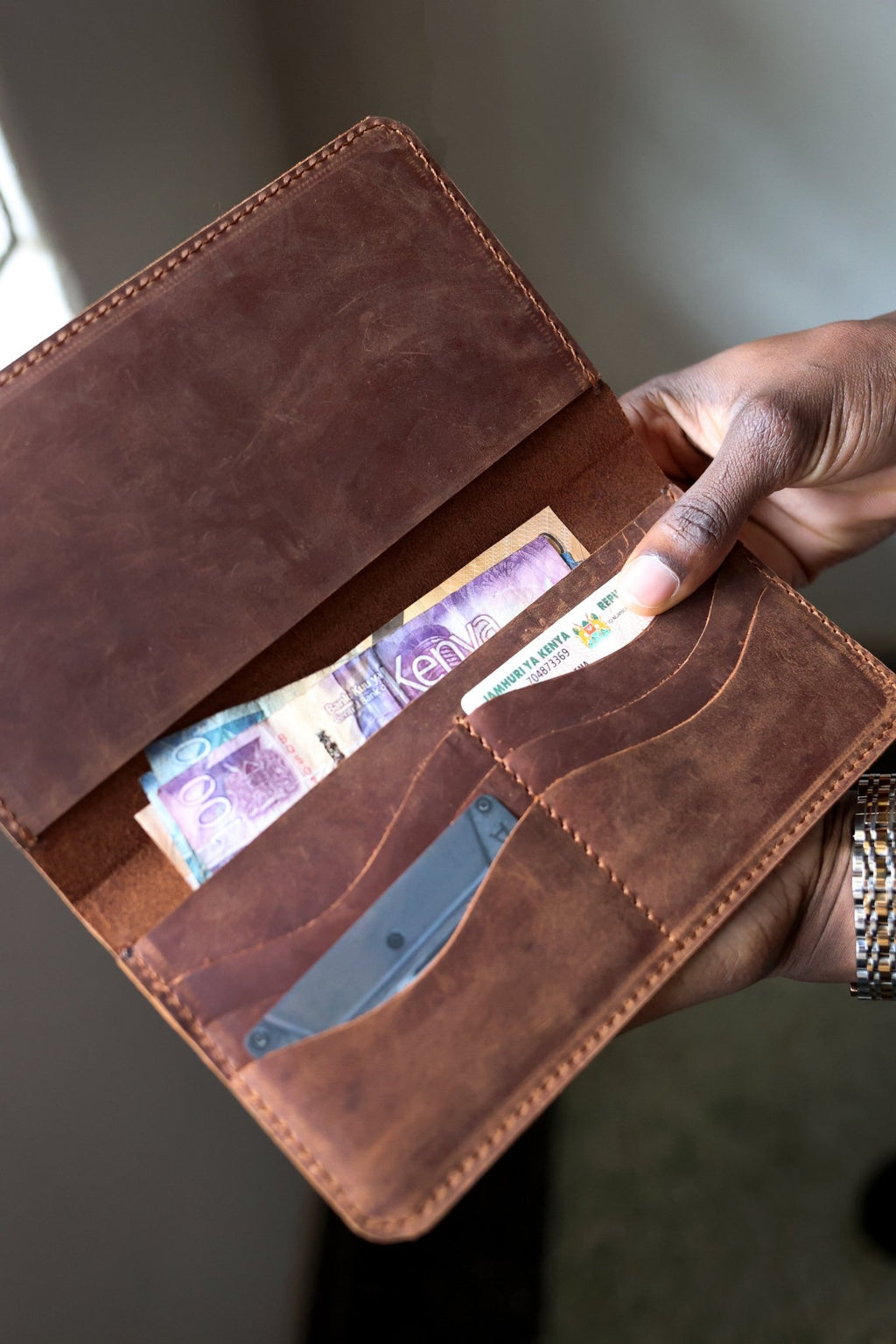 Safari Wallet - Inflight Essentials
