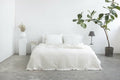 White linen bedding set with coconut buttons - Inflight Essentials